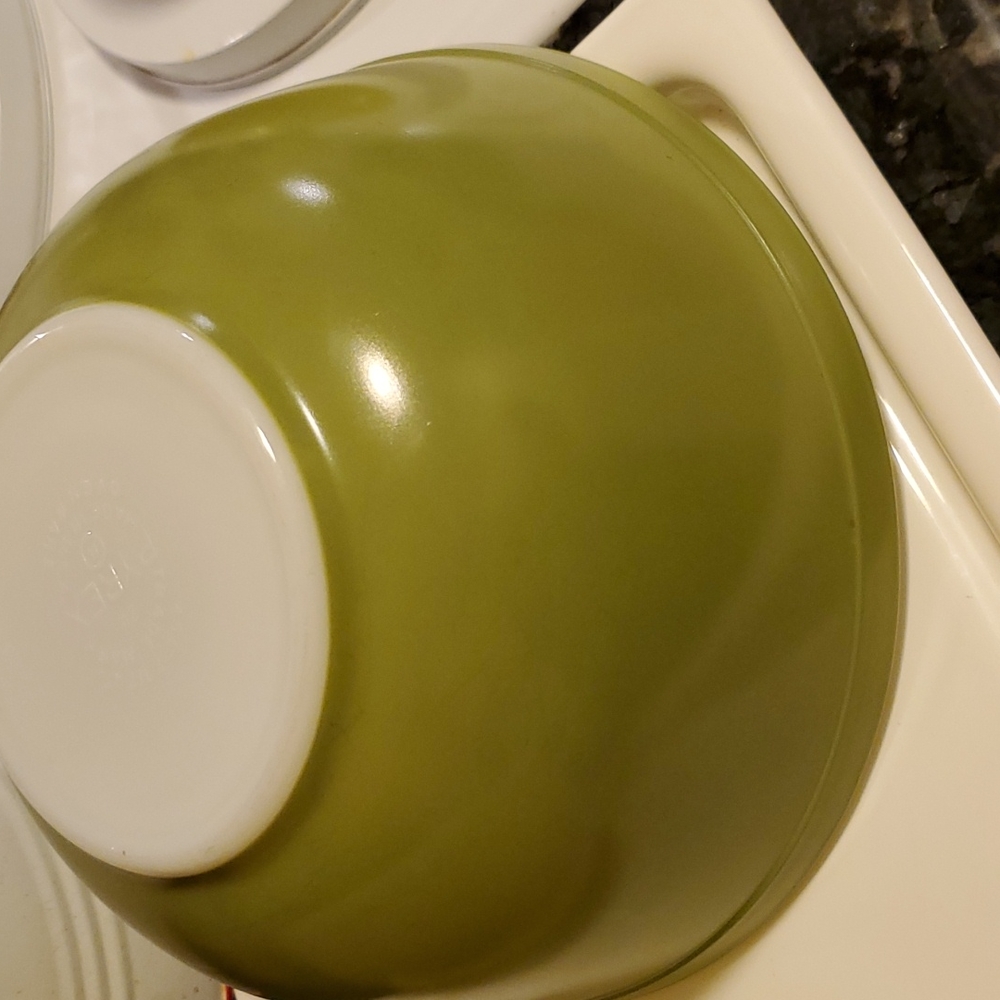 **Vintage Verde Nesting Bowls - Picture 4 of 6